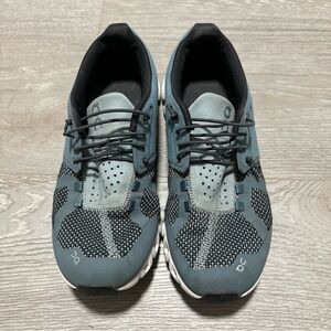 ON Cloud Womens W8 Shoes Tide 19. 99197 Comfy Everyday Walking Running